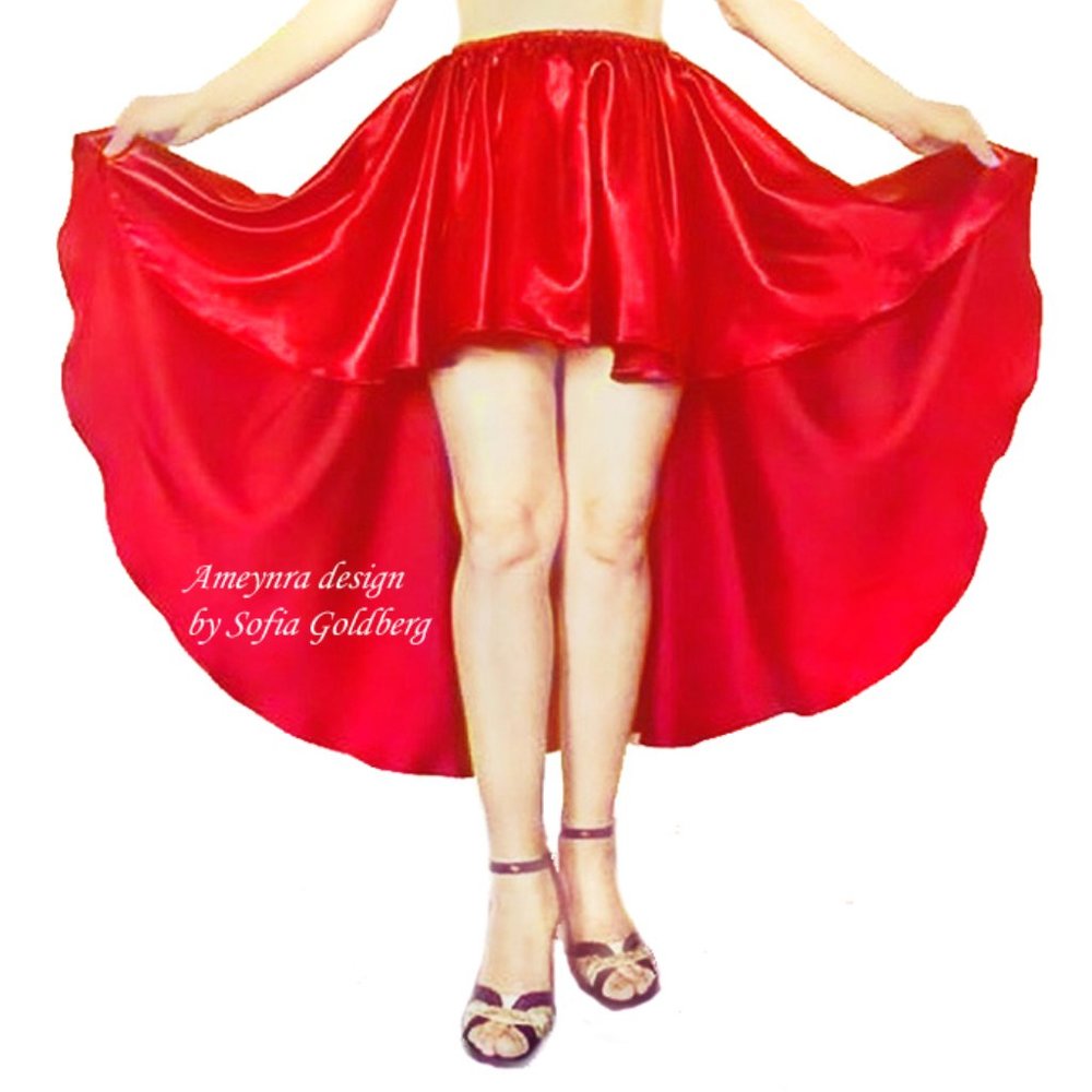 Ameynra design high low skirt. Red satin. New
